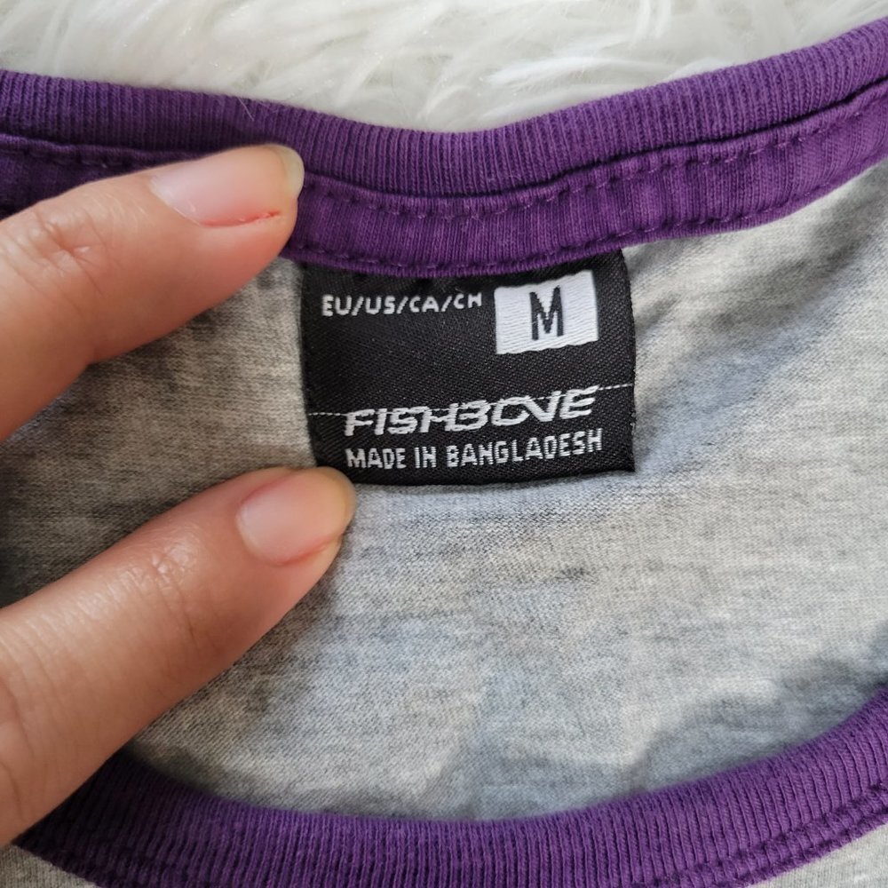 Fishbone Tee Shirt - Size Medium - Picture 4 of 9